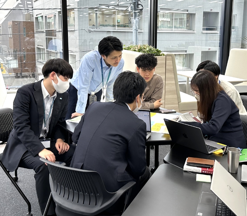 外部トッププレイヤー顧問による最先端ノウハウの吸収